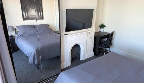 Double Room with Shared Bathroom