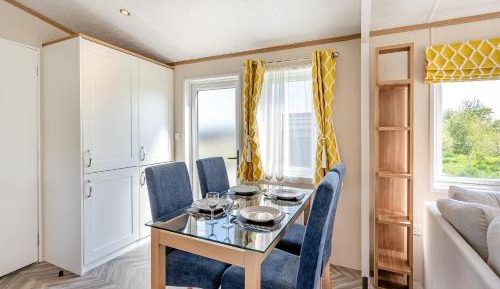 Mobile Home 8