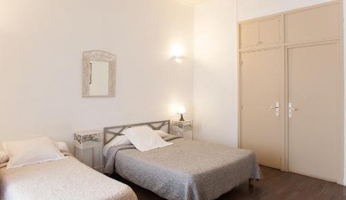 Comfort Triple Room