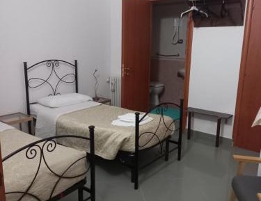 Twin Room with Bathroom