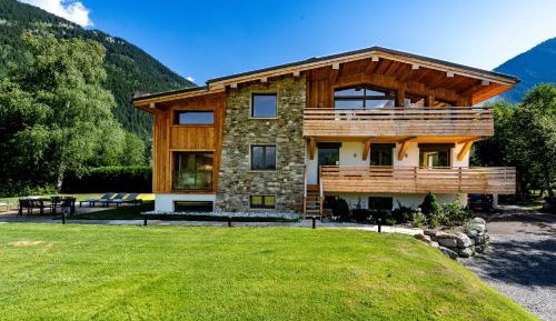 Superior Chalet