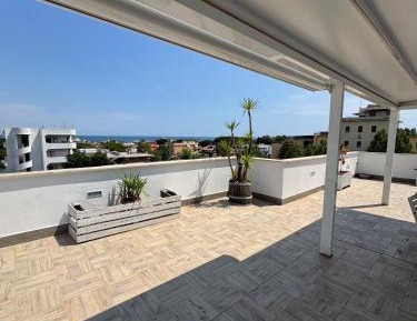Three-Bedroom Apartment with Balcony