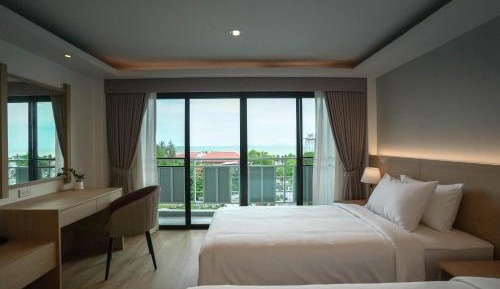 Deluxe Twin Room with Sea View