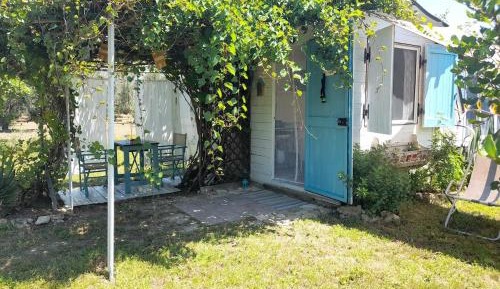 Bungalow with Patio