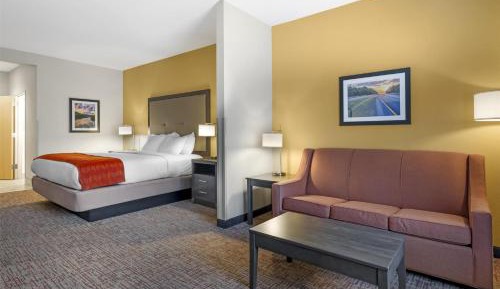 King Suite with Sofa Bed