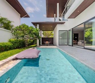 Grand Three-Bedroom Pool Villa With Garden & SALA Pavilion