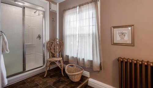 Superior Family Room