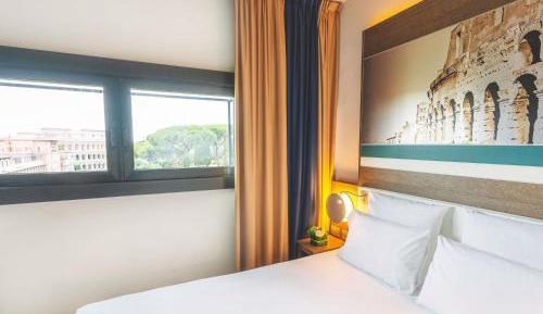 Superior Double Room with views of the Coliseum