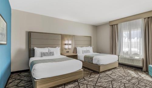 Queen Room with Two Queen Beds - Mobility Access