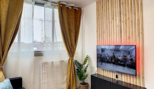 Studio Apartment