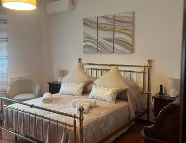 Large Double Room