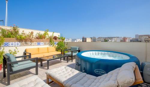 Three-Bedroom Premium Apartment with Balcony