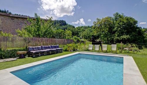 Holiday Home (5 Adults)