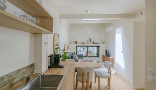 One-Bedroom Apartment with Terrace