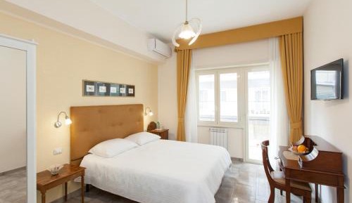 Deluxe Double or Twin Room with Balcony