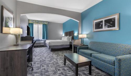 King Suite with Sofa Bed - Non-Smoking