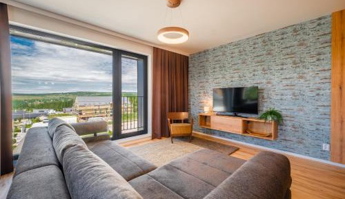 One-Bedroom Apartment with View