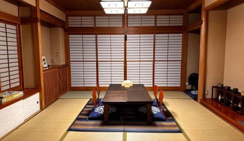 Japanese-Style Room