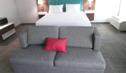 King Suite with Sofa Bed - Non-Smoking