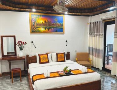 Deluxe Double or Twin Room