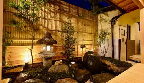 Villa with Garden View