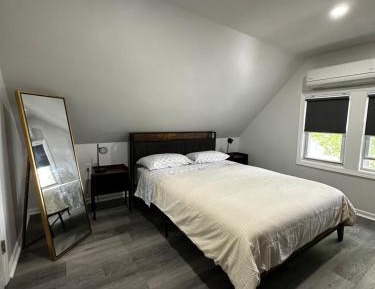 Queen Room with Shared Bathroom
