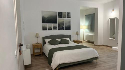 Room #1475216003
