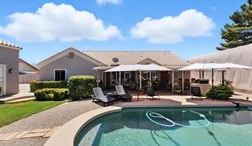 Four-Bedroom Holiday Home