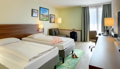 Standard Twin Room with Sofa