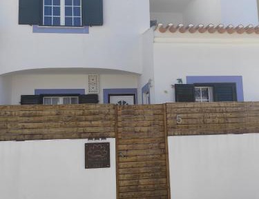 Standard Double Room with Shared Bathroom