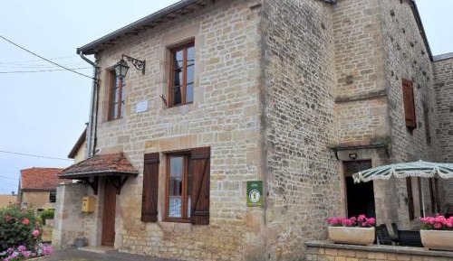 Holiday Home (6 Adults)