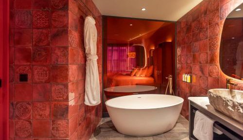 Nhow Suite