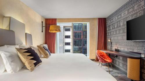 Nhow Premium Room