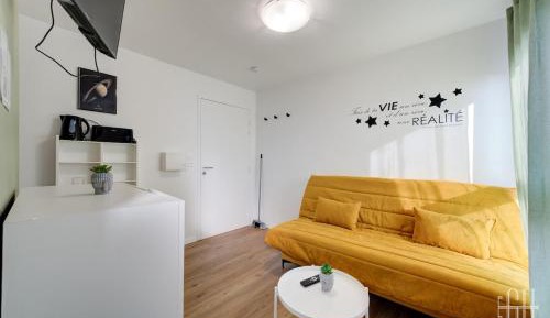 Standard Studio