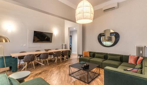 Deluxe Apartment