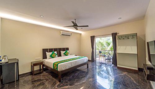 Deluxe Room with Balcony