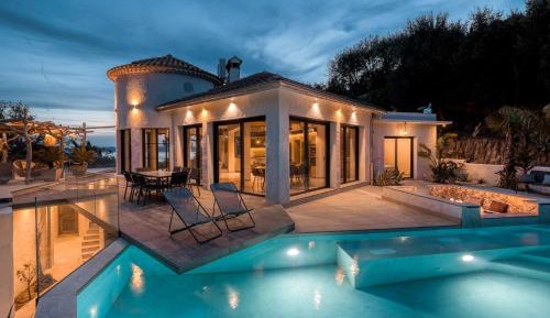 Deluxe Villa