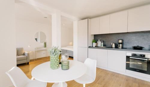 Studio Apartment with Balcony