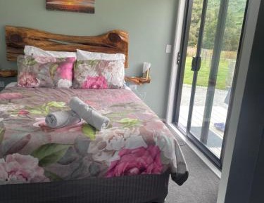 Queen Room with Garden View