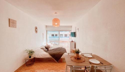Studio Apartment