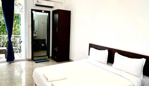 Deluxe Double Room with Balcony