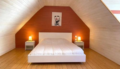 Holiday Home (6 Adults)