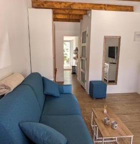 Studio with Sofa Bed