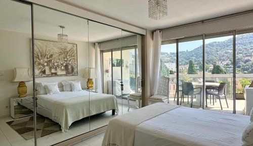 Apartment with Garden View