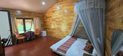 Deluxe Bungalow with Garden View