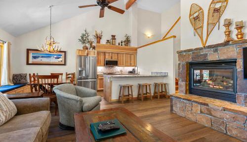 Three-Bedroom Holiday Home 