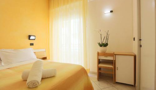 Superior Double or Twin Room with Terrace