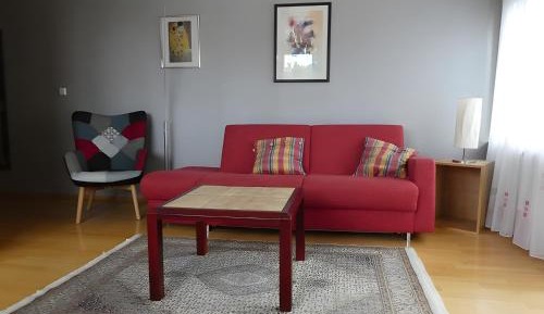 Superior One-Bedroom Apartment