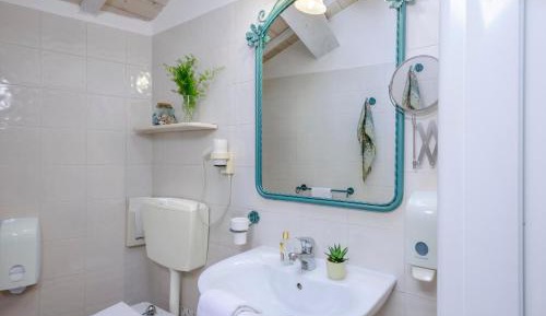 Junior Suite with Garden View