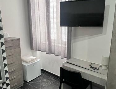 Twin Room with Private External Bathroom